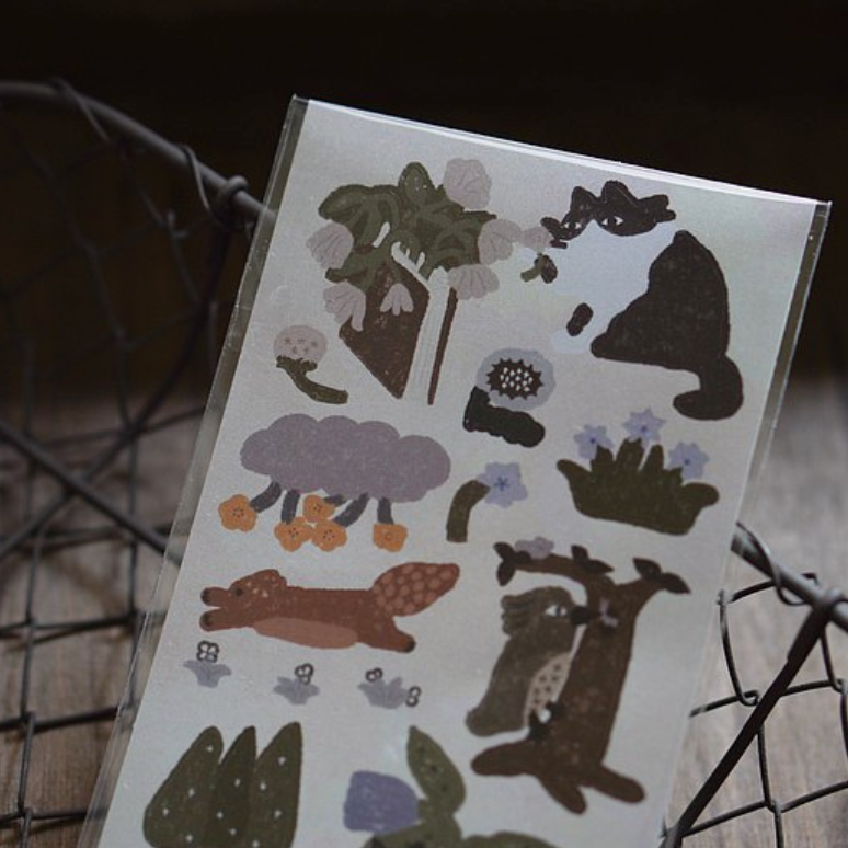 Ivy Snow Sticker - Green Forest Life