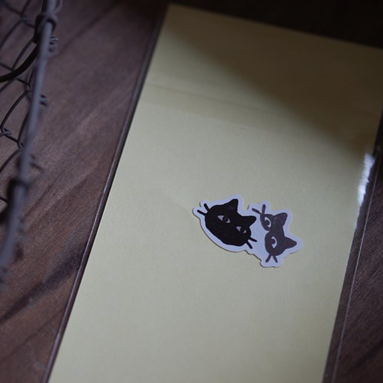 Ivy Snow Sticker - Green Forest Life