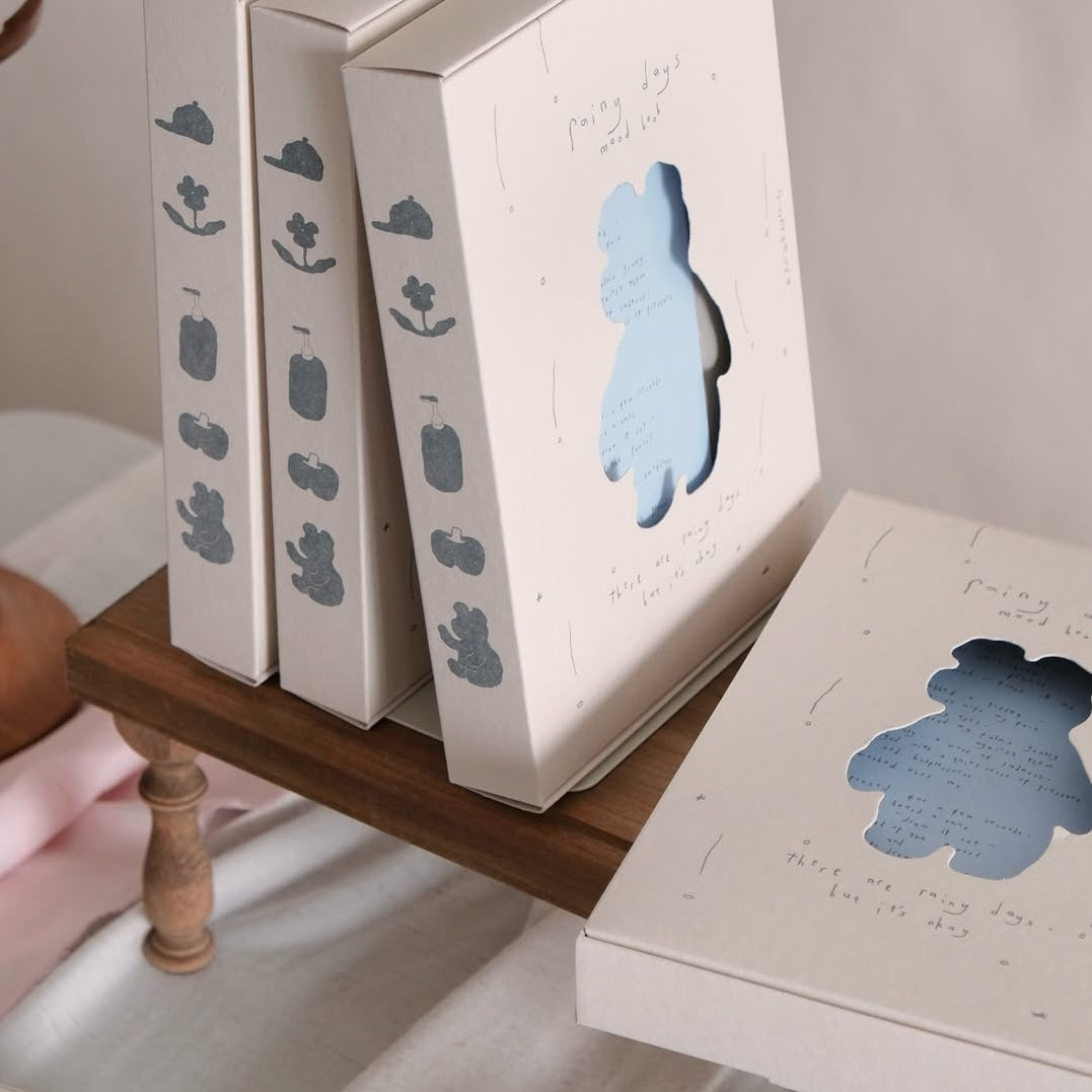 bighands Journal: Mood Book - Rainy Days