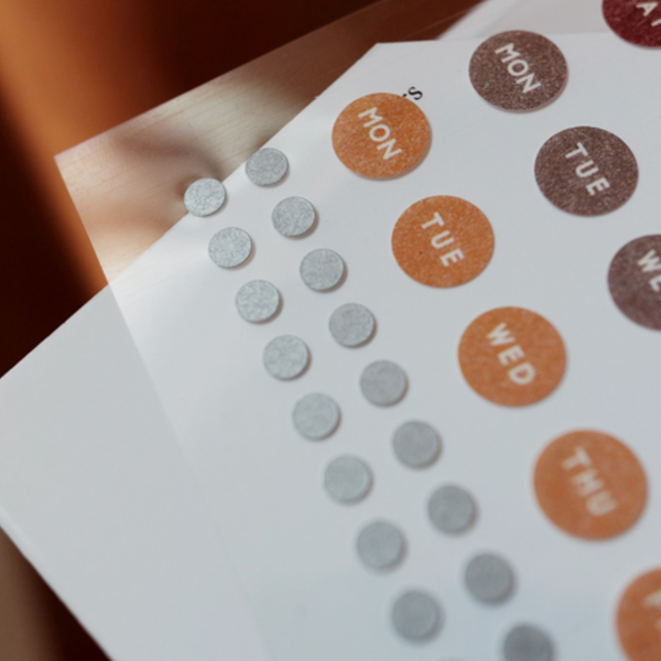 Suatelier 1632 Plain.28 Days Sticker