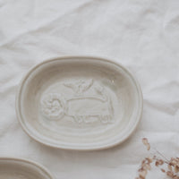 99218-09 トラネコボンボン ラウンド豆皿 倉敷意匠 Classiky x Toraneko Bonbon Small Dish Lion : Beige