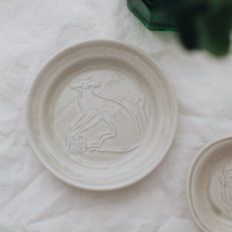 99219-01 トラネコボンボン ラウンド豆皿 倉敷意匠 Classiky x Toraneko Bonbon Small Dish Cat : Beige